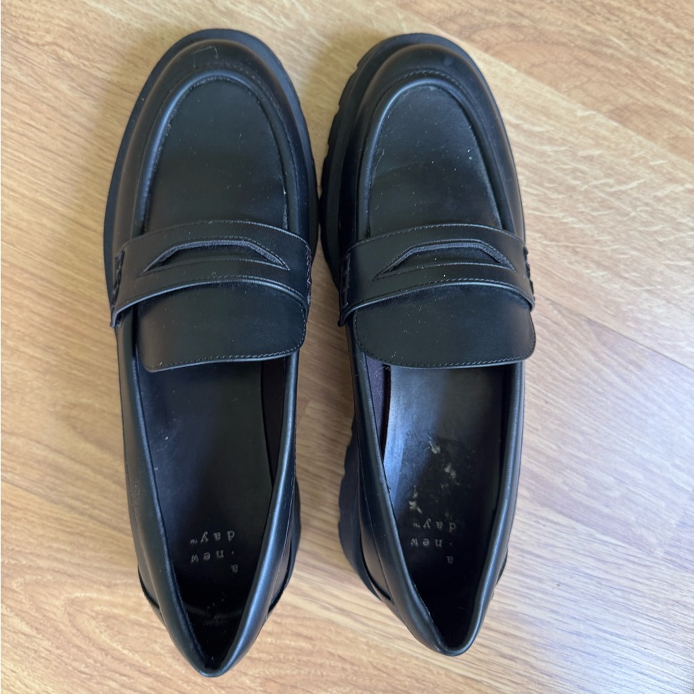 A New Day Phyllis Sz 8 Black Penny Loafer
